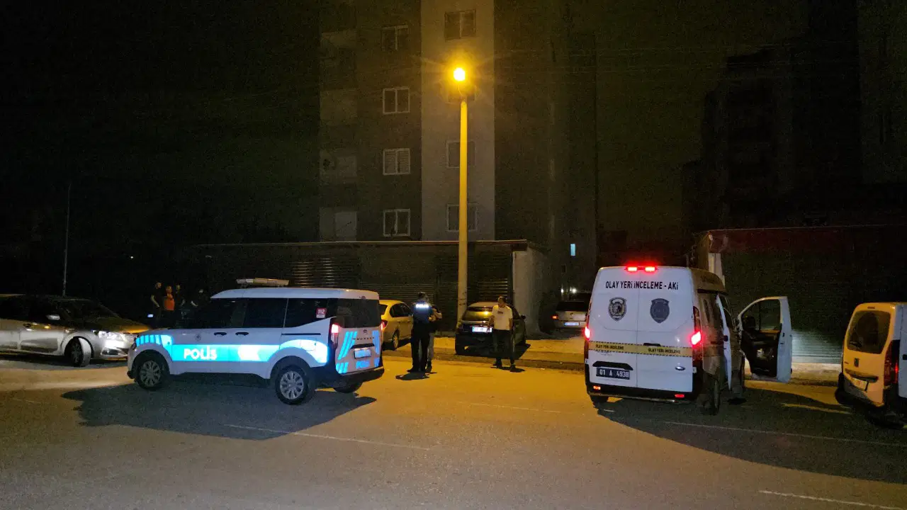 Adana'da Aşk ve Gerginliğin Feci Sonu: Pencereden Düşerek Hayatını Kaybeden Genç