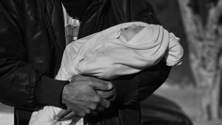 Gazze’de yetersiz beslenme ve uyuşturucu eksikliği nedeniyle bir çocuk öldü