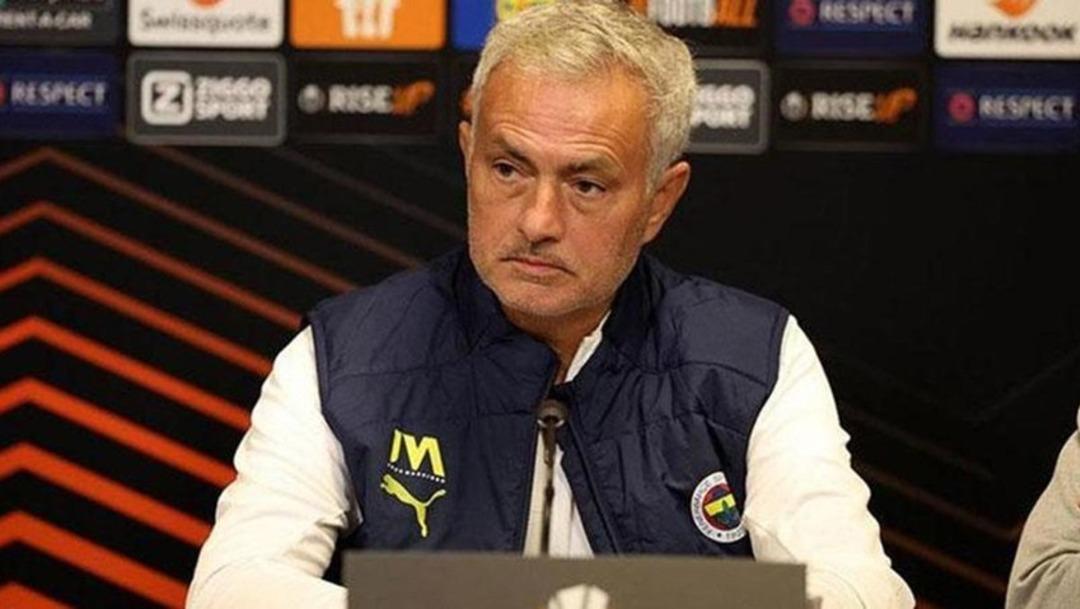 Jose-Mourinho-11-6NWA_COVER