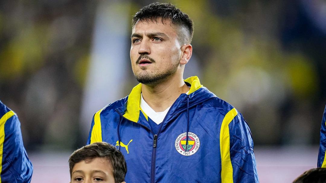 Mourinho'dan saatler önce karar! Bandaj bu isim için yurtdışından getirildi ... Bugün ilk 11'de başlayacak! İşte Fenerbahçe-Benfica maçının olası 11'i 3