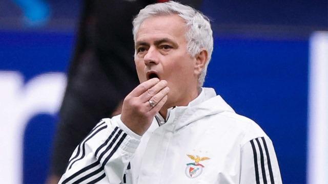 Fenerbahçe’nin eski hocası Mourinho sezonu bitirdi! Hiç beklenmedik karne…